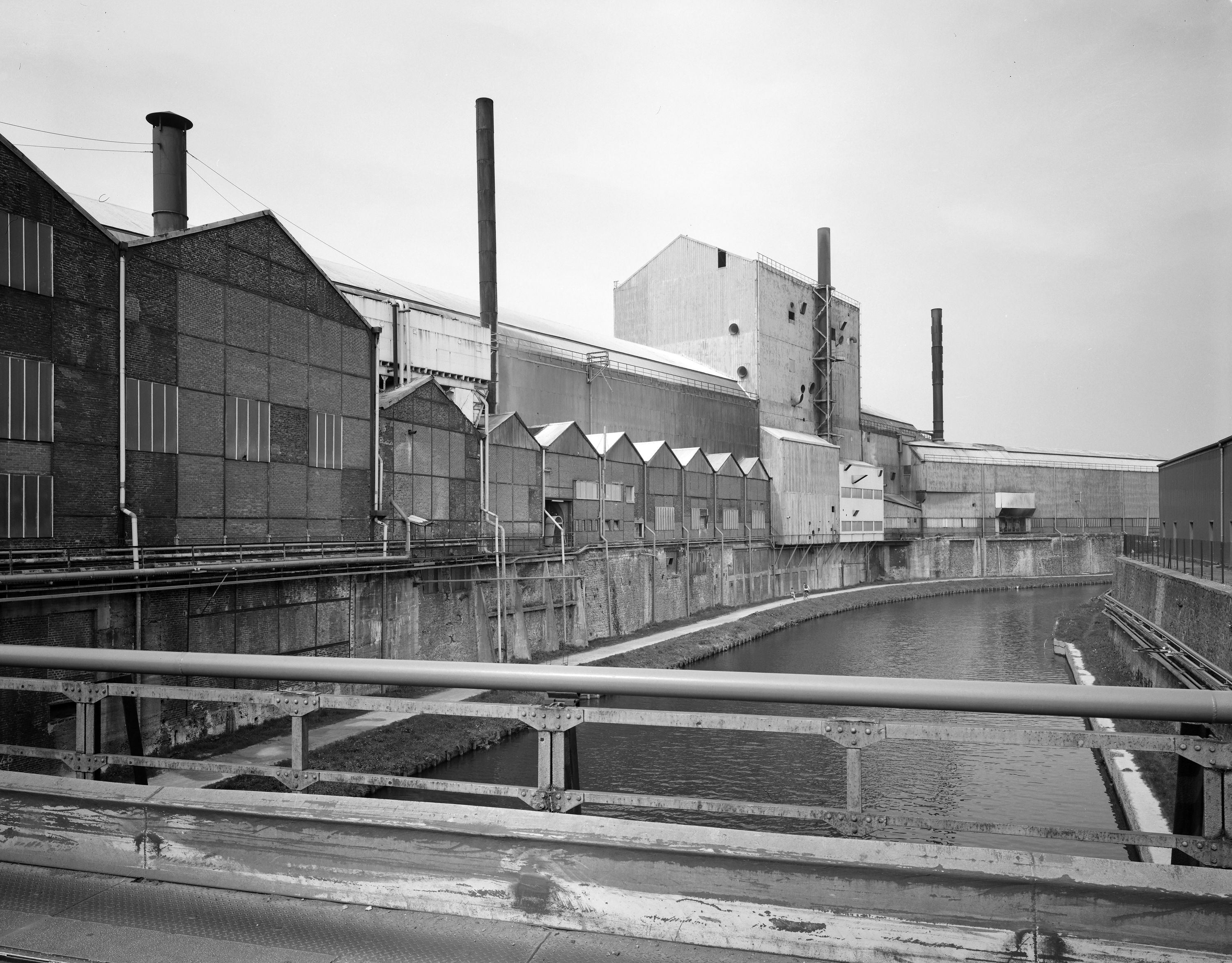 Aciérie et laminoirs Société Anonyme de Fabrique de Fer de Maubeuge (F.F.M.) puis Hoogovens, puis Myriad, puis Tata Steel