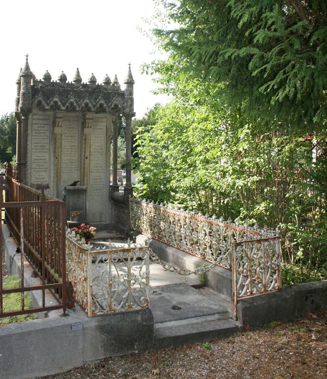 Monument sépulcral de la famille Barbier-Fidon