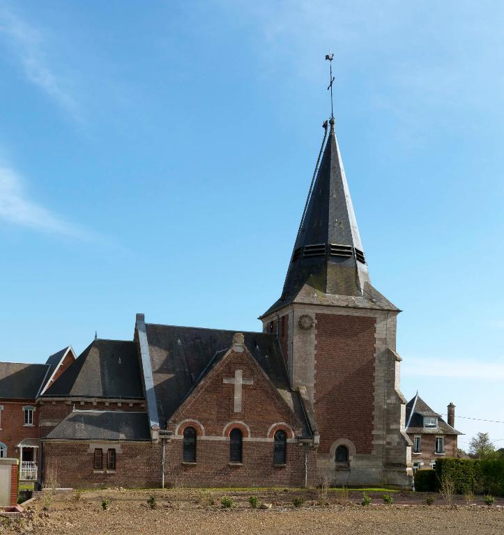 Église paroissiale et ancien cimetière Saint-Eloi de Pœuilly