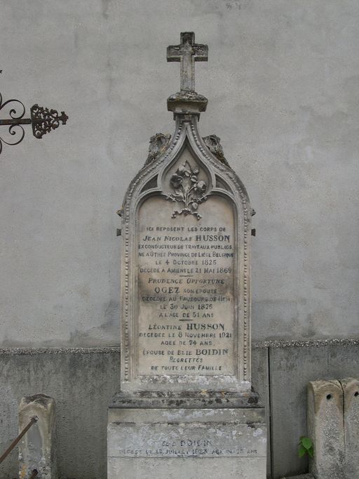 Tombeau (stèle funéraire) de Nicolas Husson