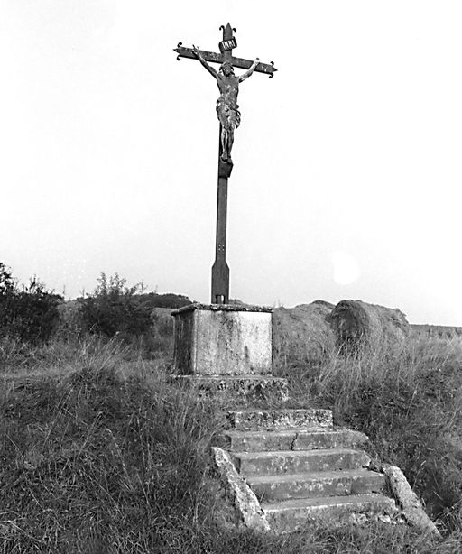 Croix de chemin de la fin du 19e siècle , Le Coq Vert, V.C. 4.