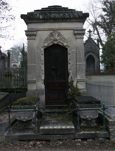 Tombeau (chapelle) des familles Lorel-Pourcelle-Valentin