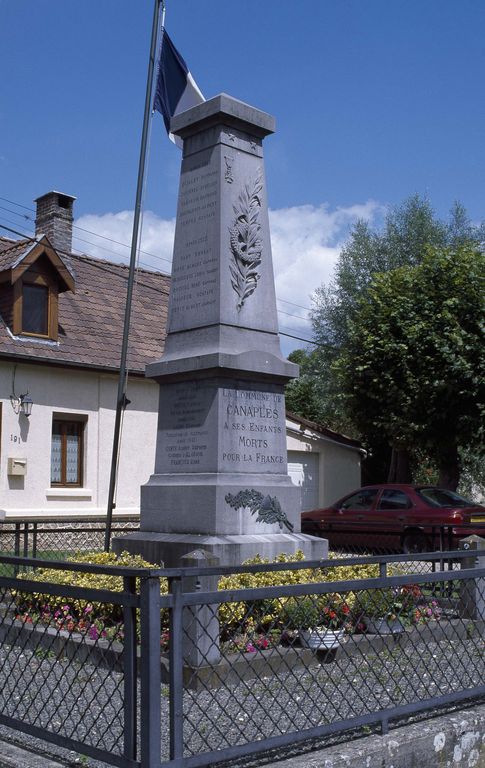 Monument aux morts de Canaples