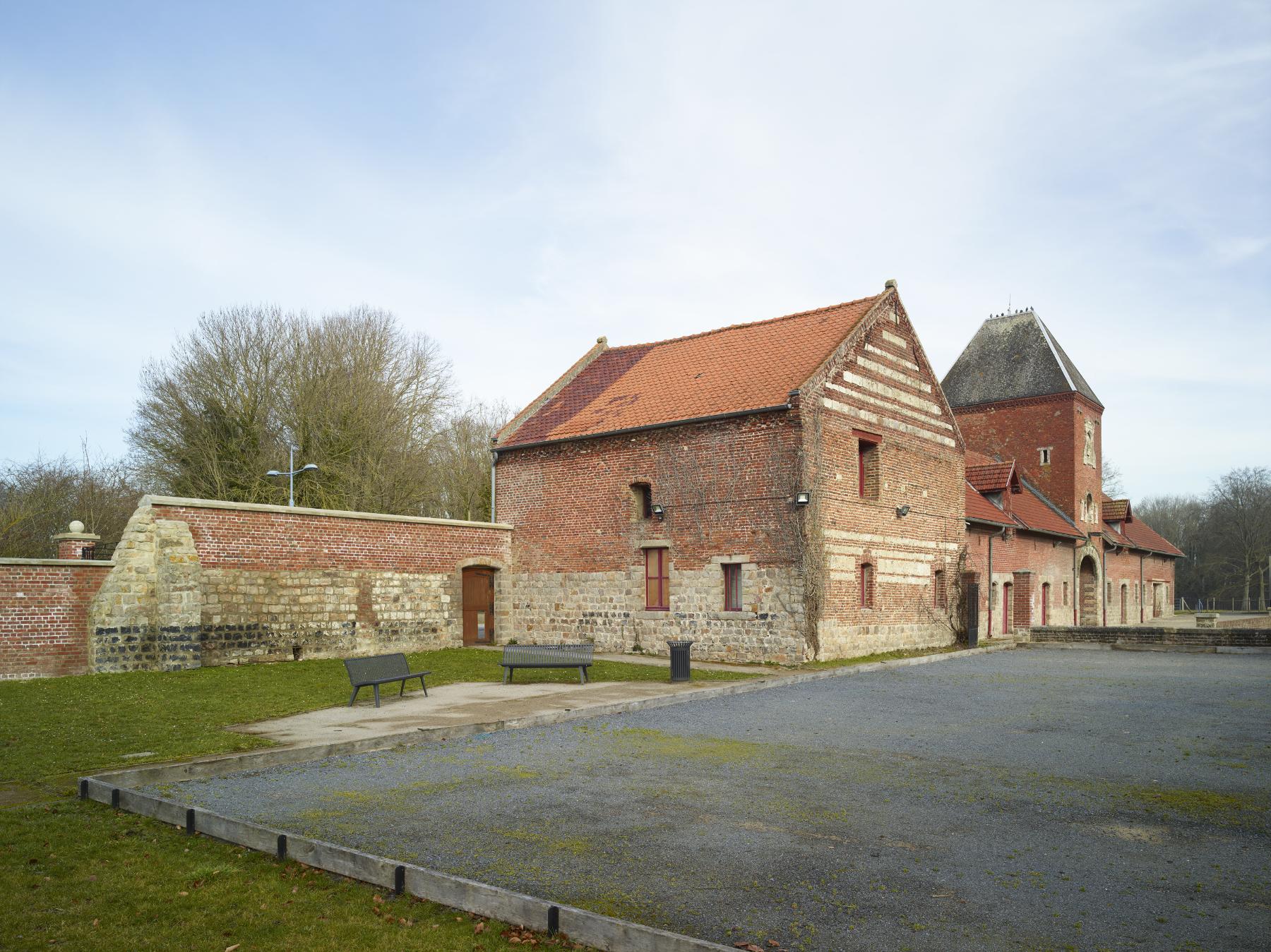 Ancien prieuré de bénédictins (prévôté) de Gorre, puis ferme, aujourd'hui parc citadin