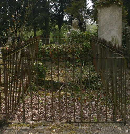 Tombeau (stèle funéraire) du docteur Rigollot (vestiges)