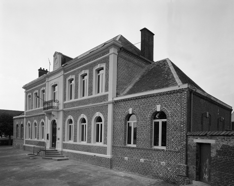 Mairie de Vaux-Andigny (ancienne mairie et école primaire de garçons)