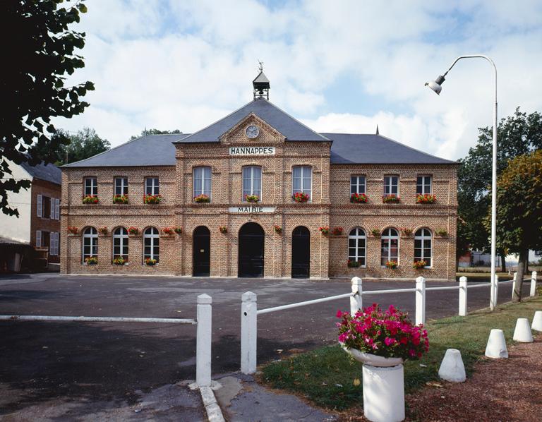 Mairie d'Hannapes (ancienne école-mairie)