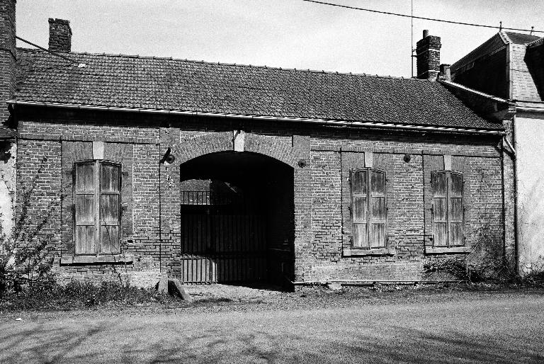 Ancienne usine de papeterie Obry et Cie, puis Bernard et Cie, puis Cauvin Yvose, puis S.A. des Pâtes à papier de la Somme