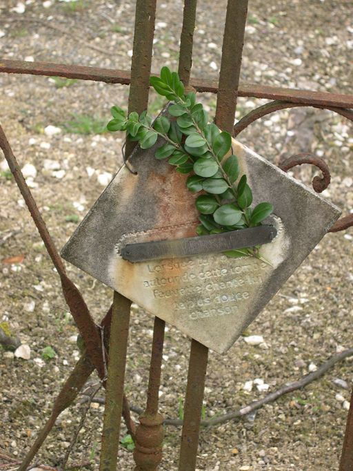 Tombeau (croix funéraire) de Léon Vaillant