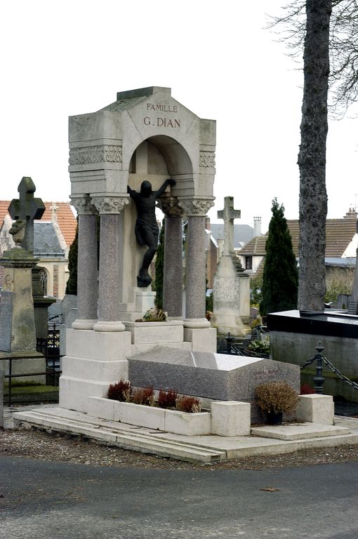 Monument funéraire de la famille G. Dian