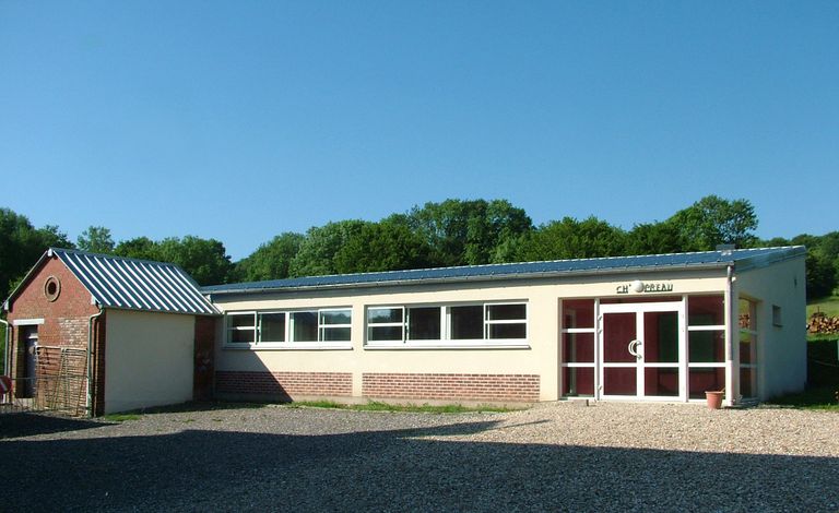 École primaire mixte et mairie de Franqueville, devenue mairie et logement