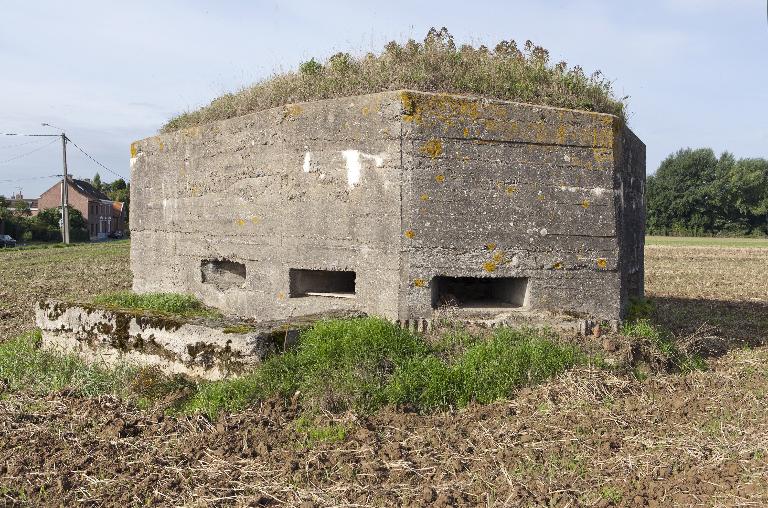 Casemate de communication optique S. 9 puis 243