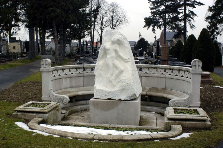 Monument funéraire de Marius Sourisseau