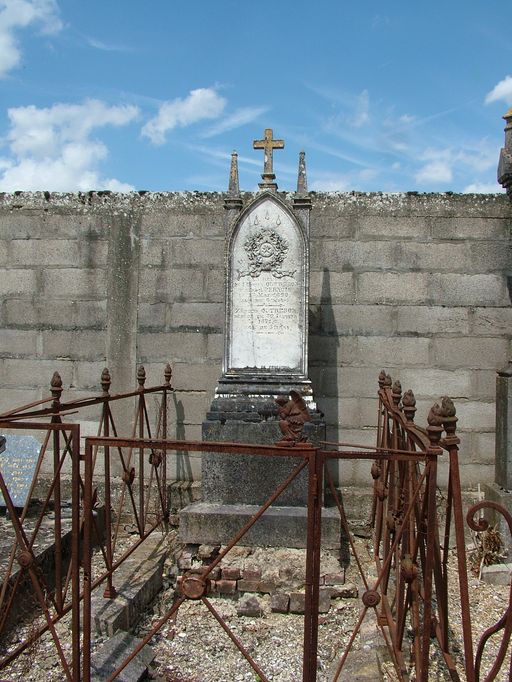 Cimetière communal de Pernois