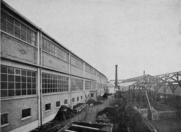 Ancien tissage de guipure et de tulle et dentelle mécanique Trocmé, puis de la Cotonnière de Saint-Quentin, actuellement imprimerie