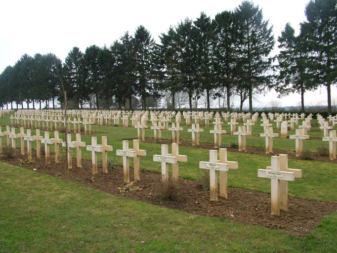 Cimetière militaire franco-allemand de Cerny-en-Laonnois