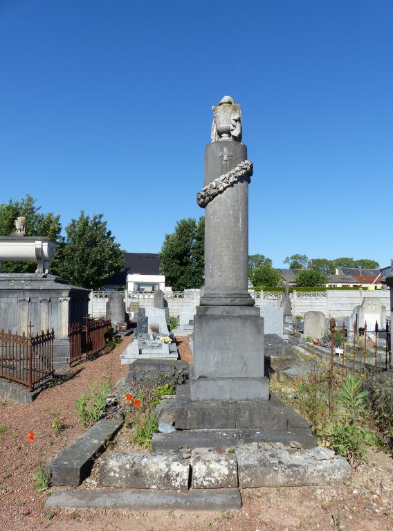 Tombeau (colonne funéraire) Dieu-Obry