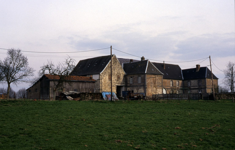Ancienne abbaye bénédictine Saint-Etienne de Fesmy-le-Sart, puis maison et ferme