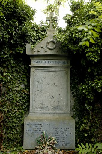 Tombeau (stèle funéraire) de la famille Fermepin-Lamarre
