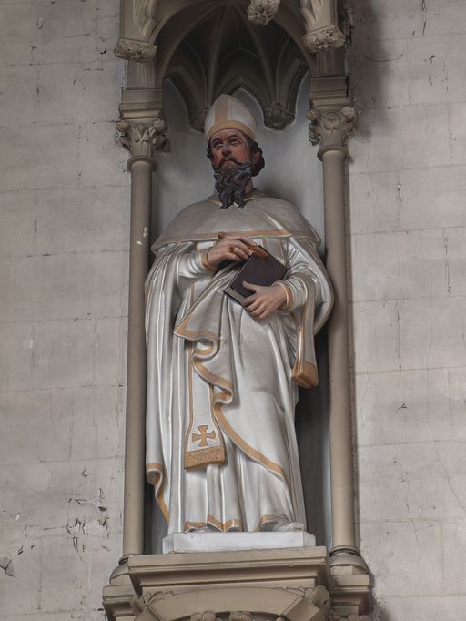Statue : saint évêque au livre
