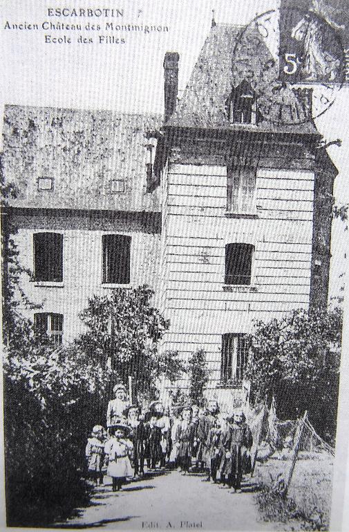 Ancien château d'Escarbotin, puis atelier de cylindres cannelés, puis école de filles, aujourd'hui syndicat d'initiative du Vimeu industriel