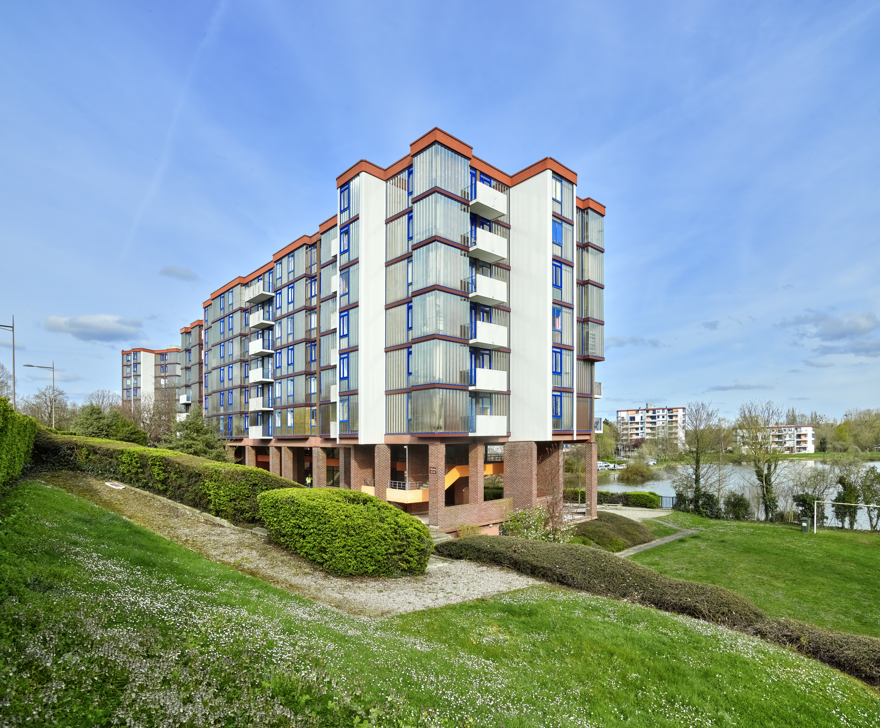 Vue du bâtiment G2 depuis le sud-ouest.