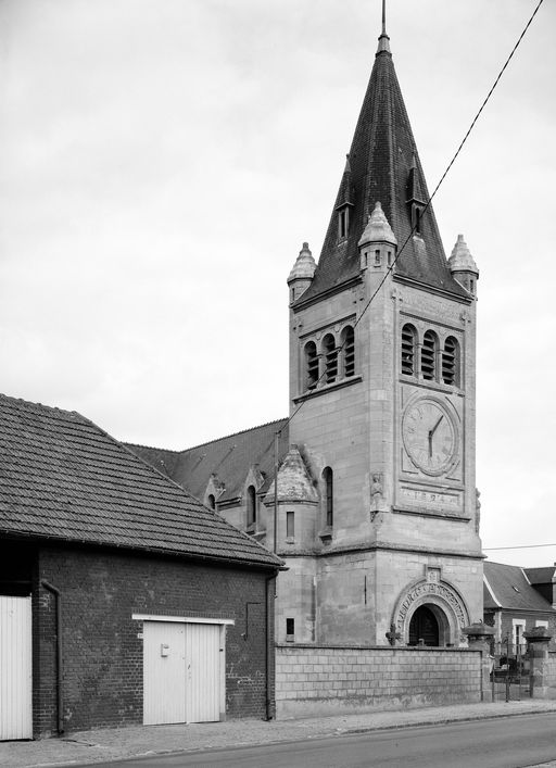 Église paroissiale et cimetière Notre-Dame de Pontoise-lès-Noyon