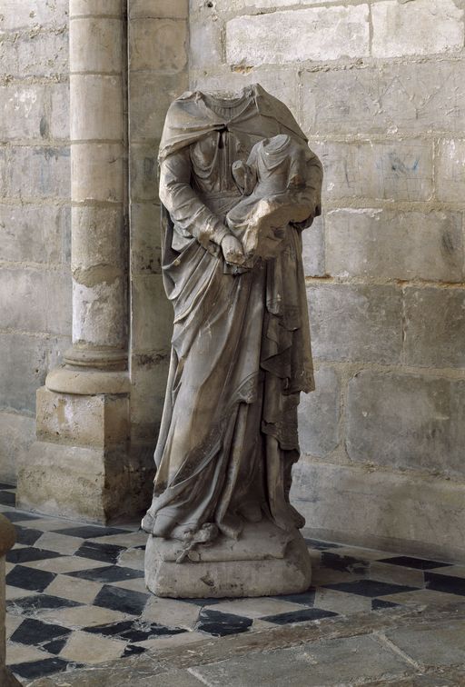Statue (grandeur nature) : Vierge à l'Enfant, dite Marie Immaculée
