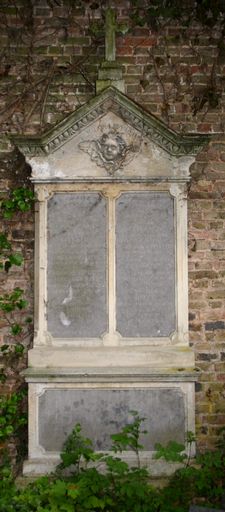 Tombeau (stèle funéraire) de la famille Lefebvre