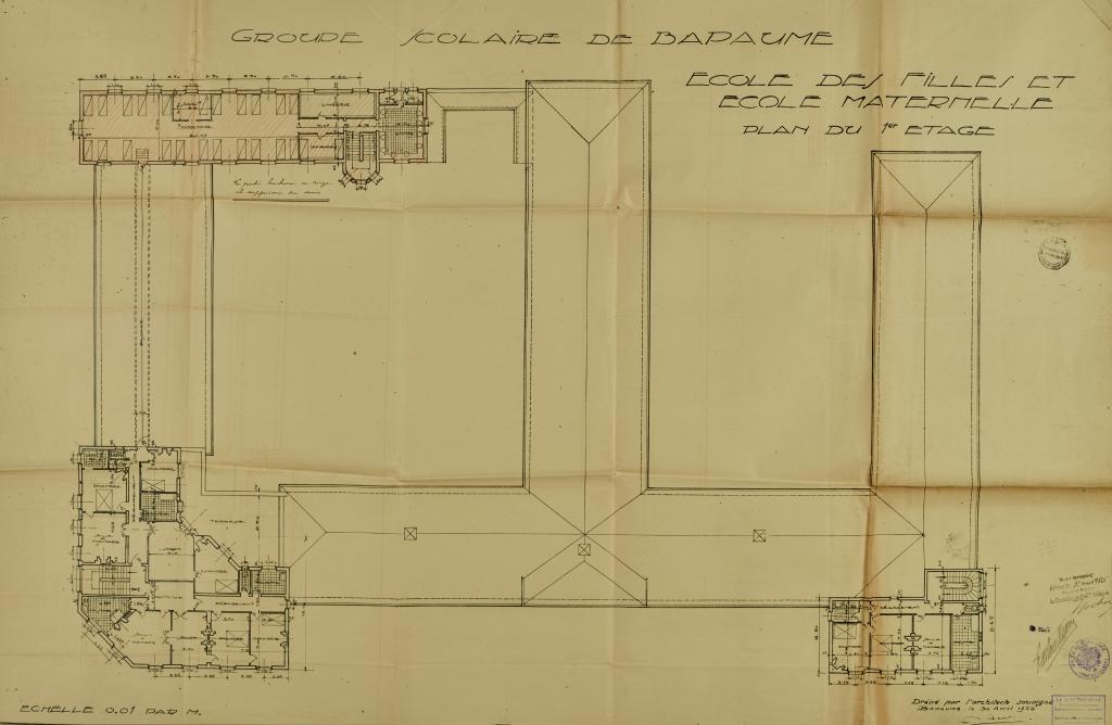 Ancien groupe scolaire, dit écoles Carlin - Legrand - Blériot, actuellement collège Carlin-Legrand