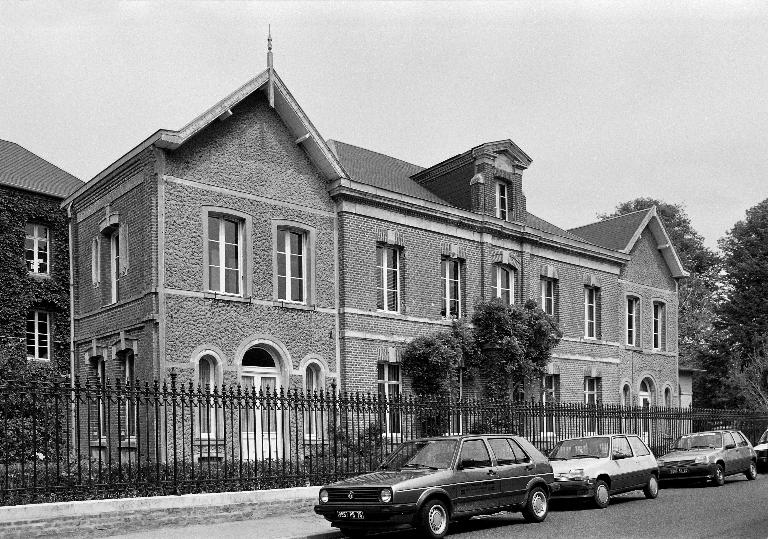 Usine de serrurerie Wandrille Depoilly Joseph, puis Fleury Depoilly, puis Depoilly Laperche, puis Laperche, puis Laperche et Couimex, aujourd'hui Delabie