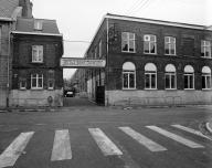 Tissage (de toile de lin) Mahieu-Delangre, puis école Sainte-Anne, actuellement école Saint-Charles