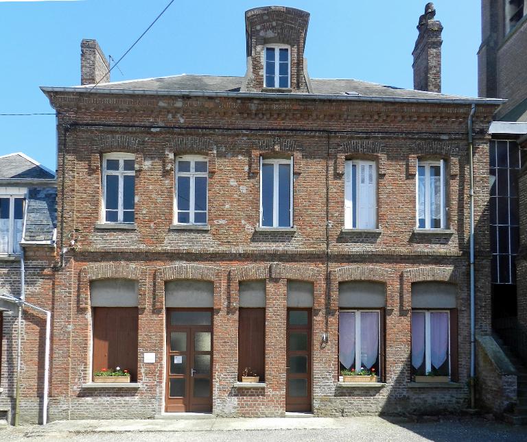 Ancien presbytère et ancienne école primaire de garçons de Dargnies