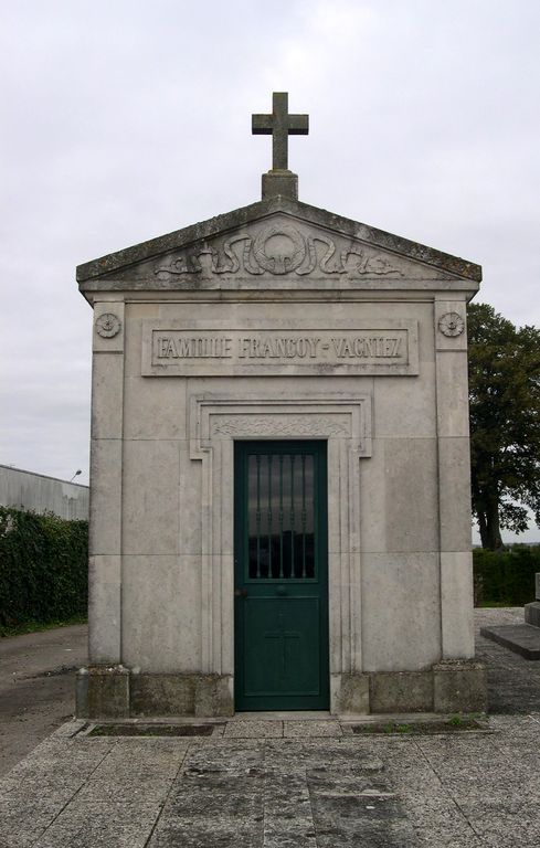Enclos funéraire des familles Vagniez-Fiquet, Françoy-Vagniez, Bouctot-Vagniez et Herdebault-Vagniez
