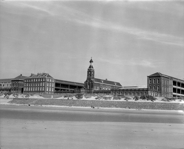 hôpital marin dit hôpital Napoléon, puis grand hôpital maritime