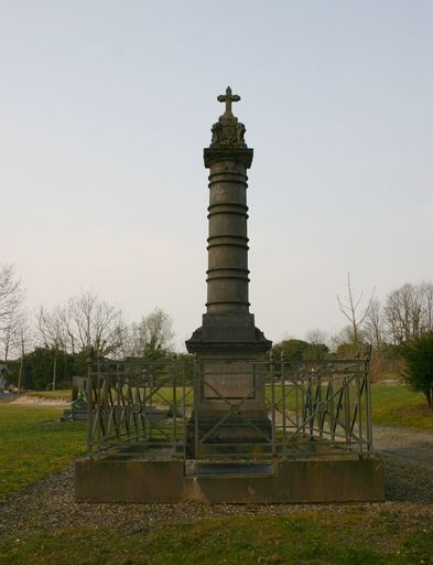 Monument sépulcral de la famille de l'Amiral Bonard et de la famille Rivière