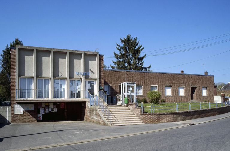 Groupe scolaire et mairie de Pernois