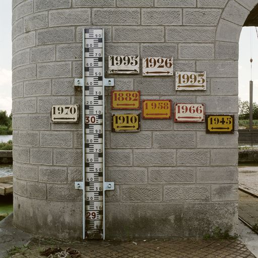 Ecluses sur l'Oise canalisée à Pont-Sainte-Maxence