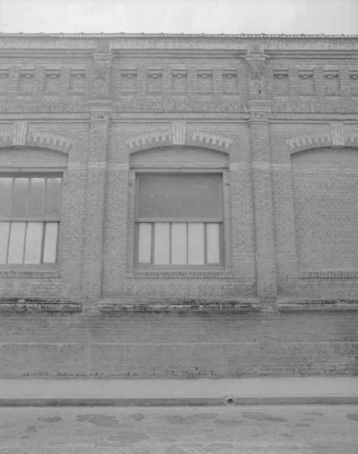 Ancienne usine textile Desquiens puis usine de construction mécanique, dite Office du Piston Fonte
