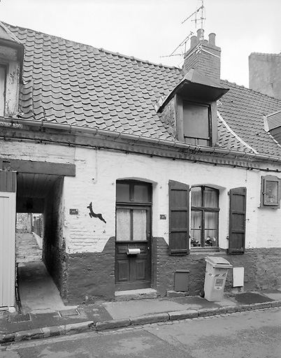 Les maisons, hôtels et immeubles de Condé-sur-l'Escaut centre