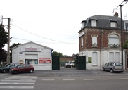 Ancienne usine de traitement des corps gras Braun, actuellement garage de réparation automobile