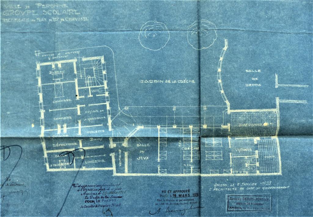 Groupe scolaire de Péronne (ancien hospice et ancienne gendarmerie)