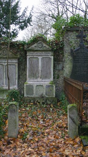 Tombeau (stèle funéraire) de la famille Boucher-Mécrant