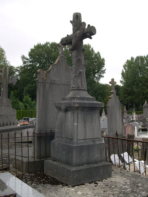 Cimetière communal de Salouël (ancien cimetière communal de Saleux-Salouël)