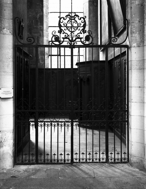 Porte de la chapelle du Sacré-Coeur
