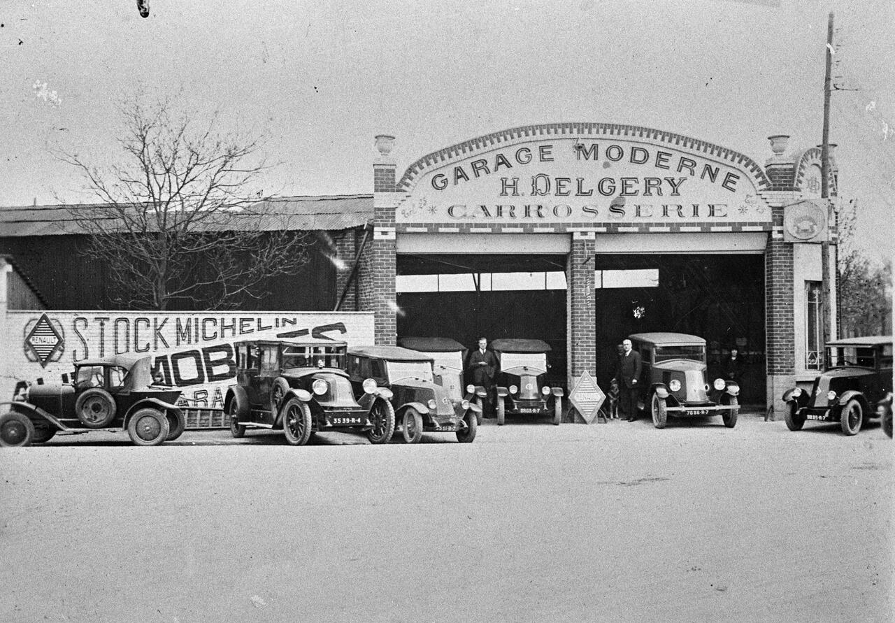 Ancien atelier de forge et carrosserie, puis magasin de commerce H. Delgery, actuellement immeuble à logements