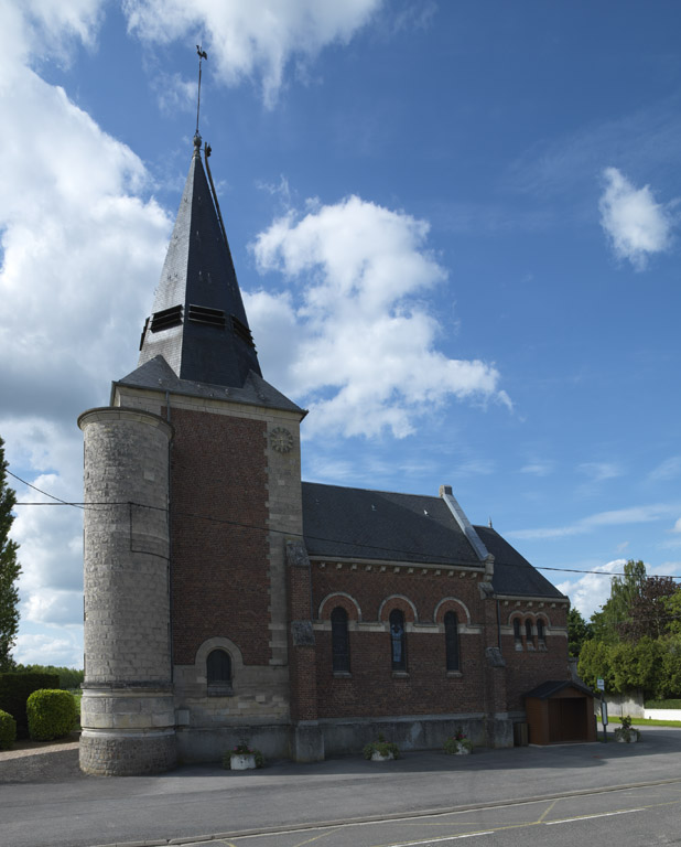 Église paroissiale et ancien cimetière Saint-Eloi de Pœuilly