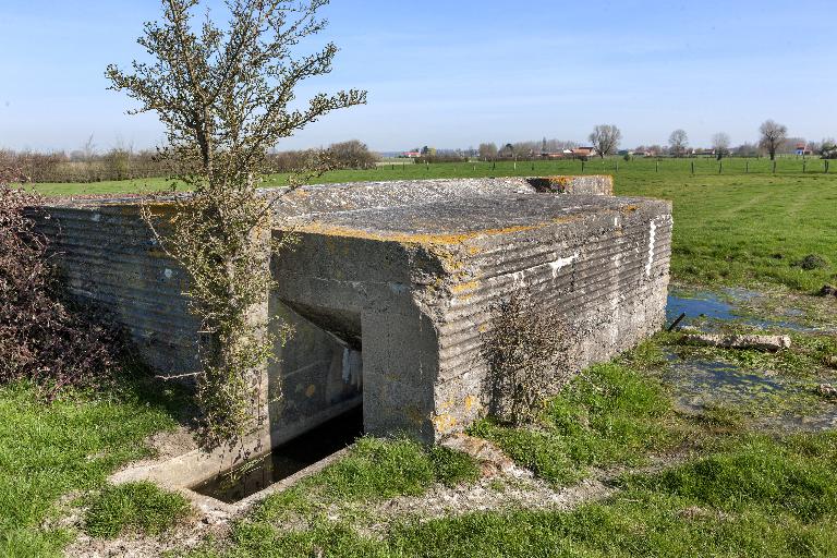 Casemate à personnel 142