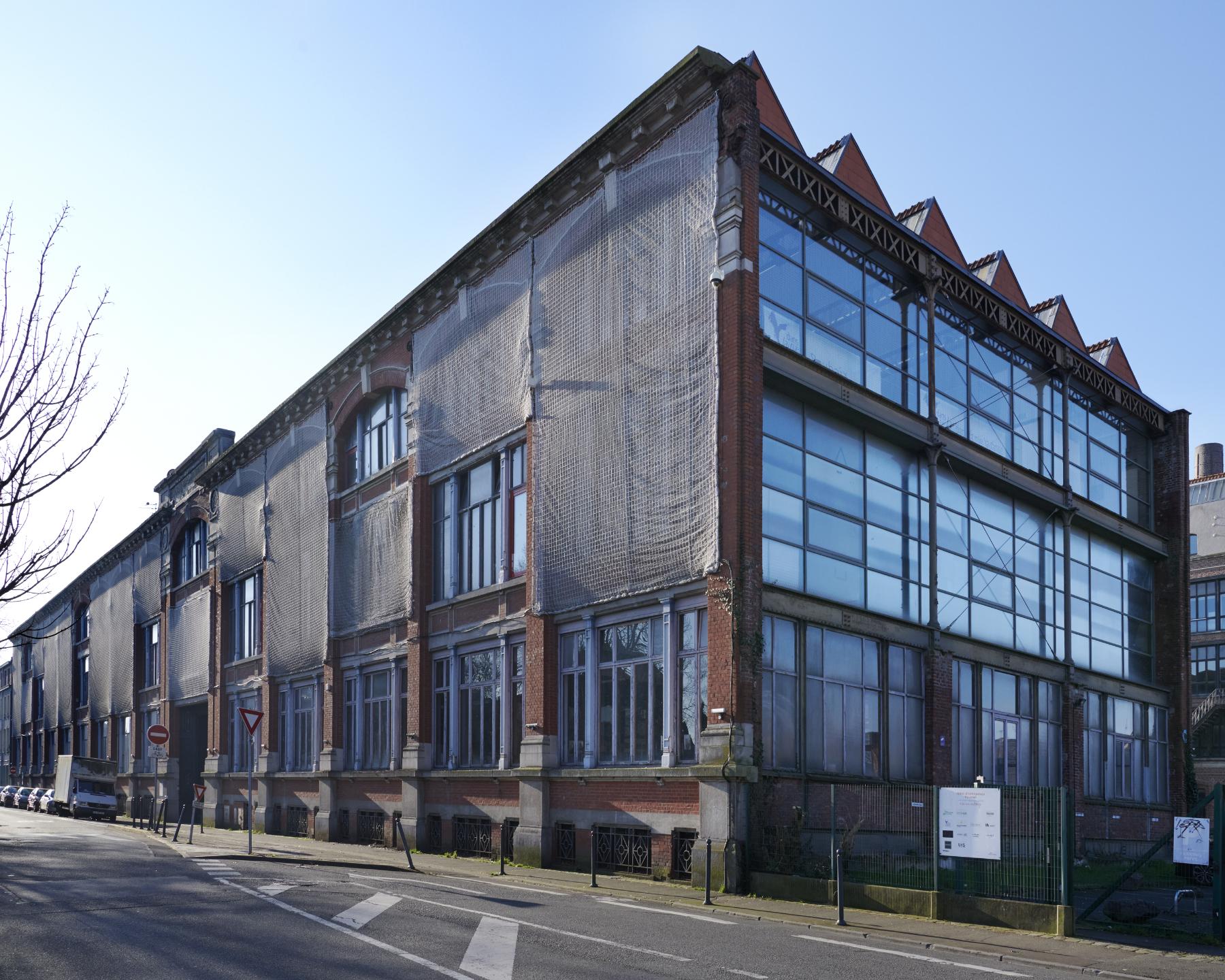 Ancienne teinturerie industrielle François Roussel, actuellement hôtel d'entreprises