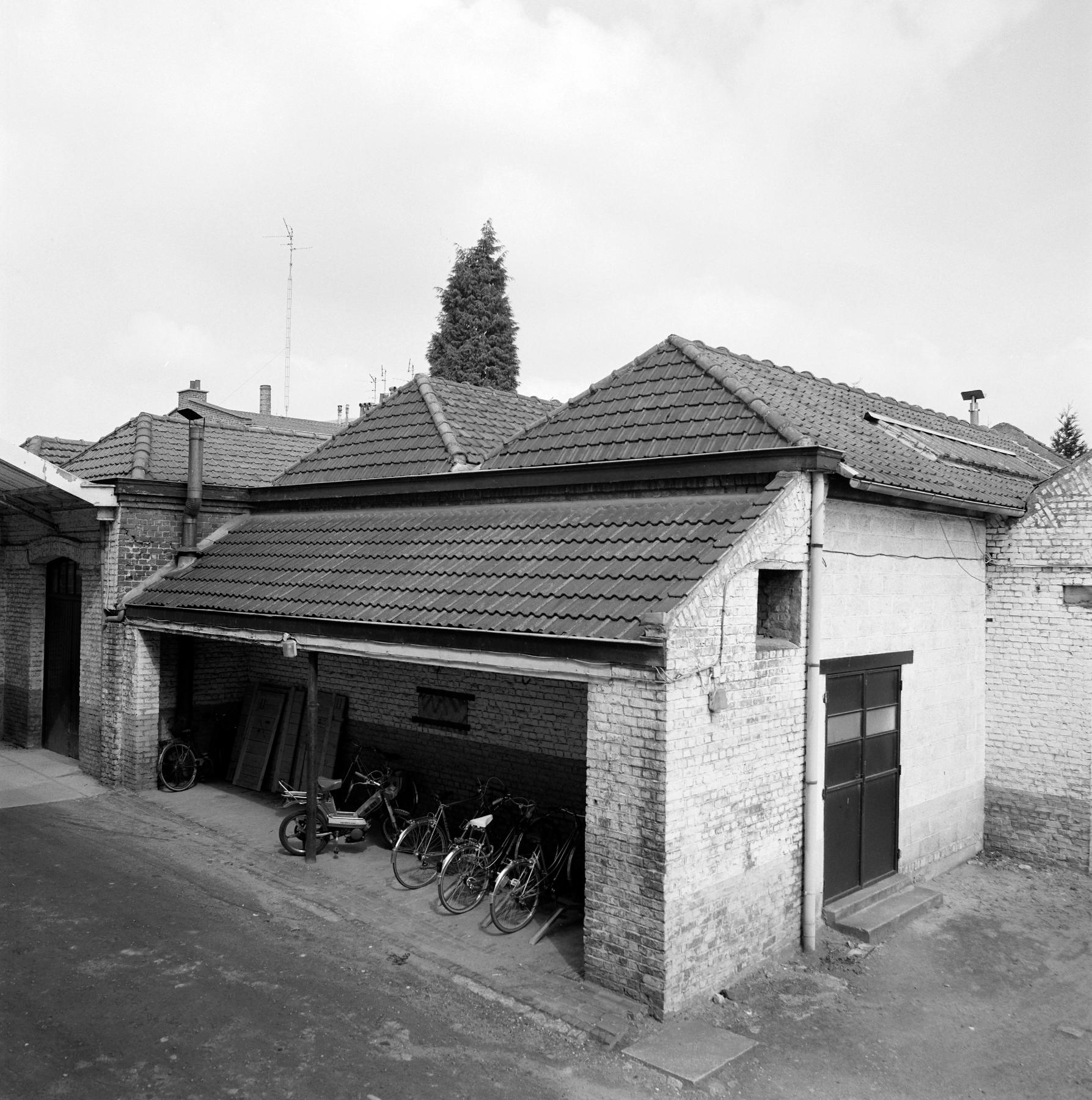 Tissage Deligne et Hembert, puis usine de confection Rogeau Aîné